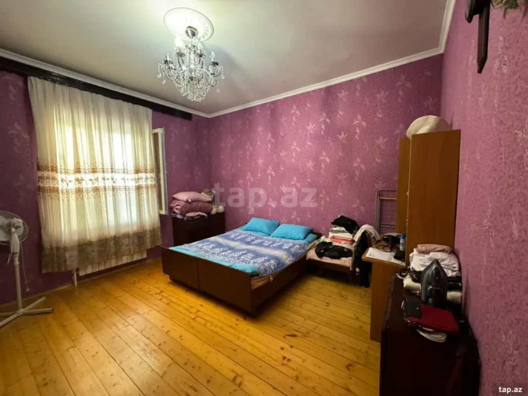 Satılır 5 otaqlı həyət evi