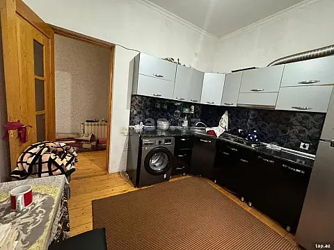 Satılır 5 otaqlı həyət evi