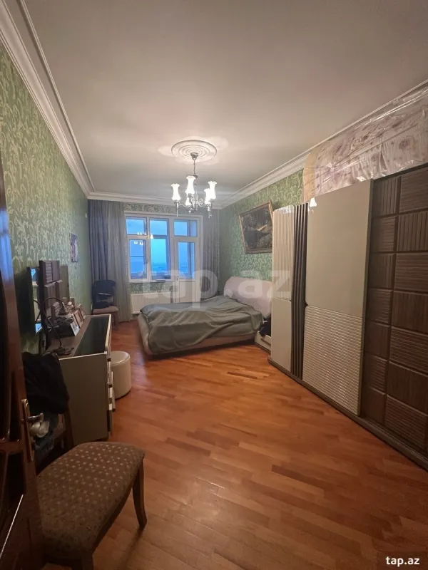 Satılır 2 otaqlı yeni tikili 95 m²