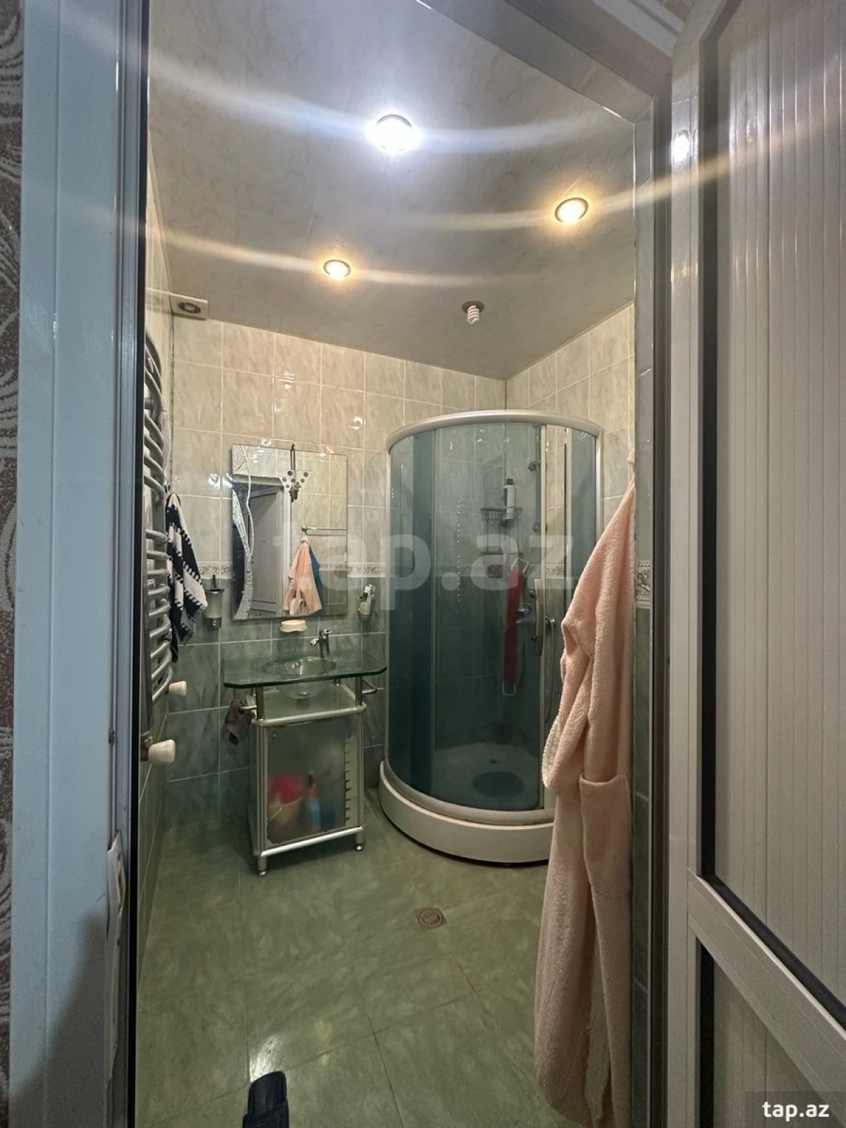 Satılır 2 otaqlı yeni tikili 95 m²