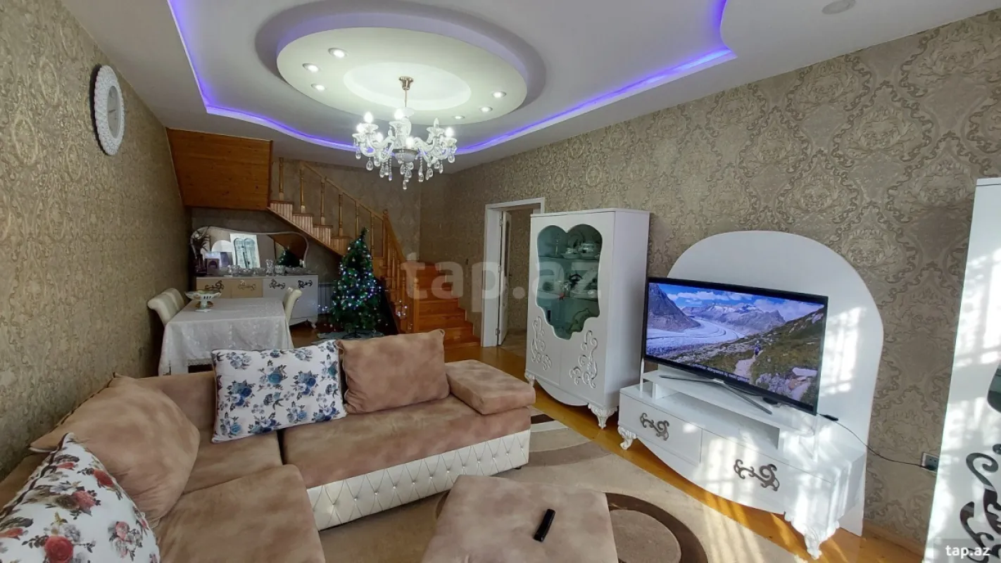 Satılır 4 otaqlı həyət evi