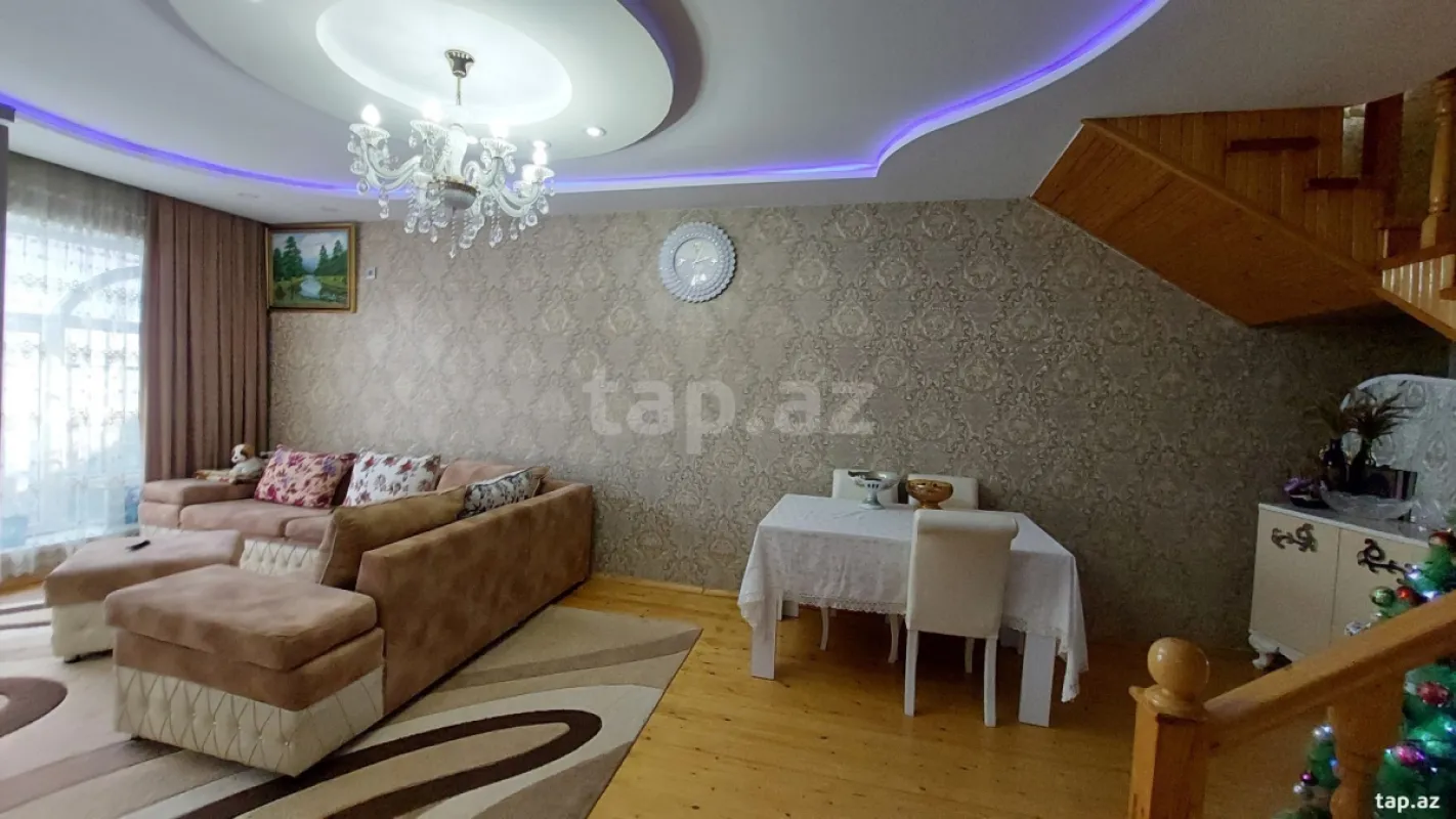 Satılır 4 otaqlı həyət evi