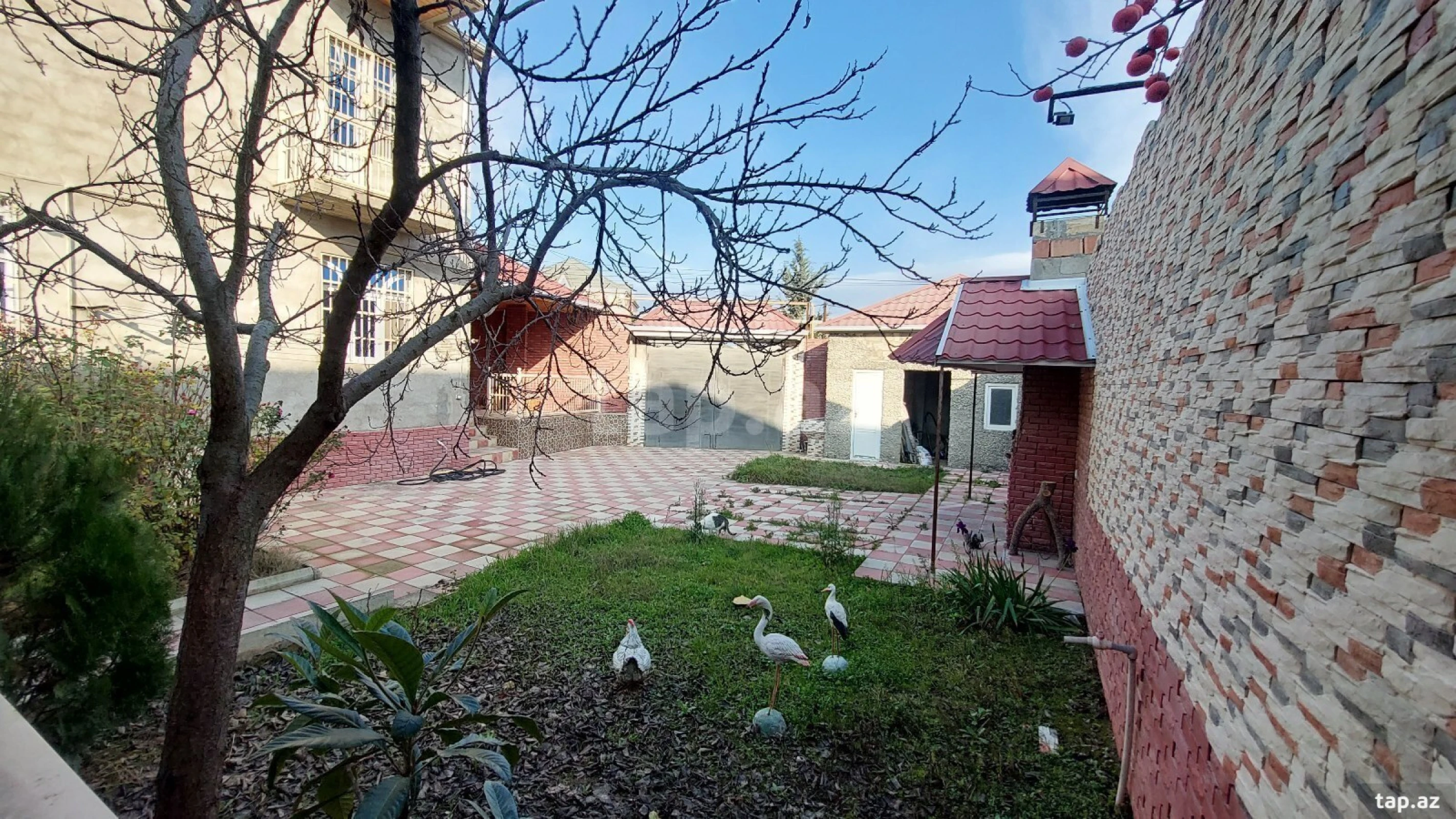 Satılır 4 otaqlı həyət evi