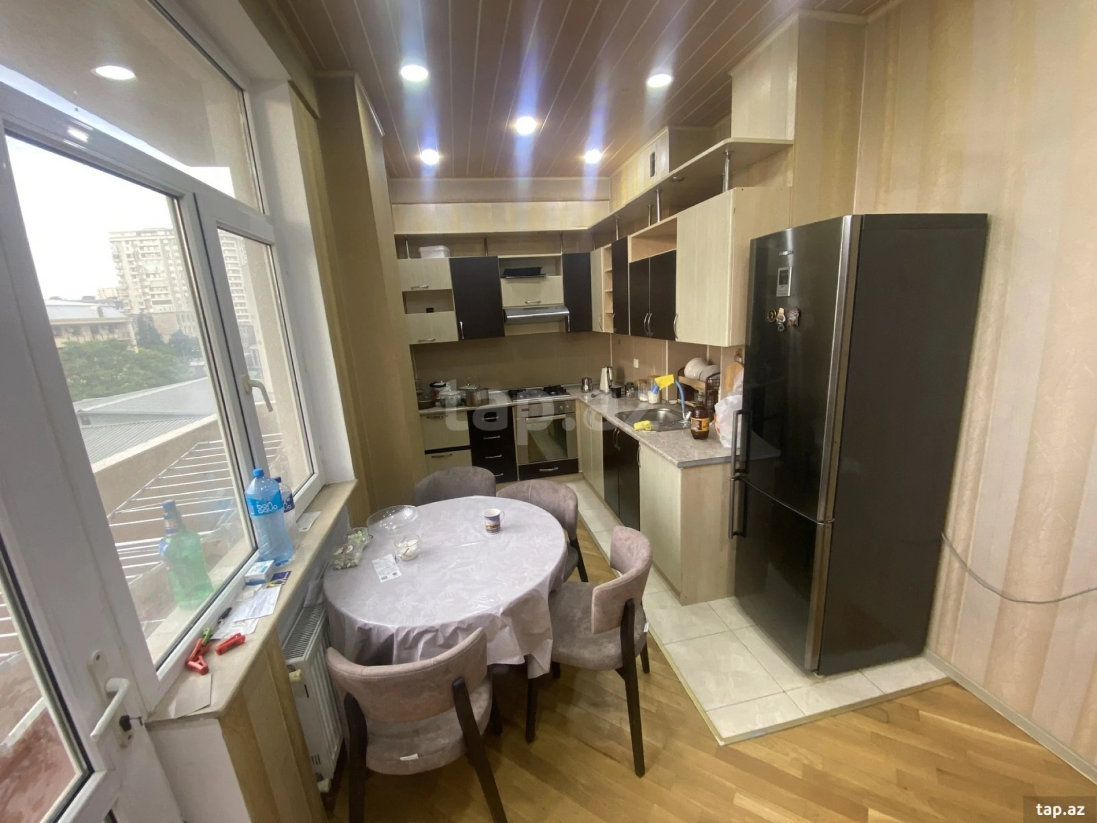 Kirayə verilir 3 otaqlı yeni tikili 100 m²