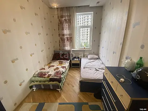 Kirayə verilir 3 otaqlı yeni tikili 100 m²