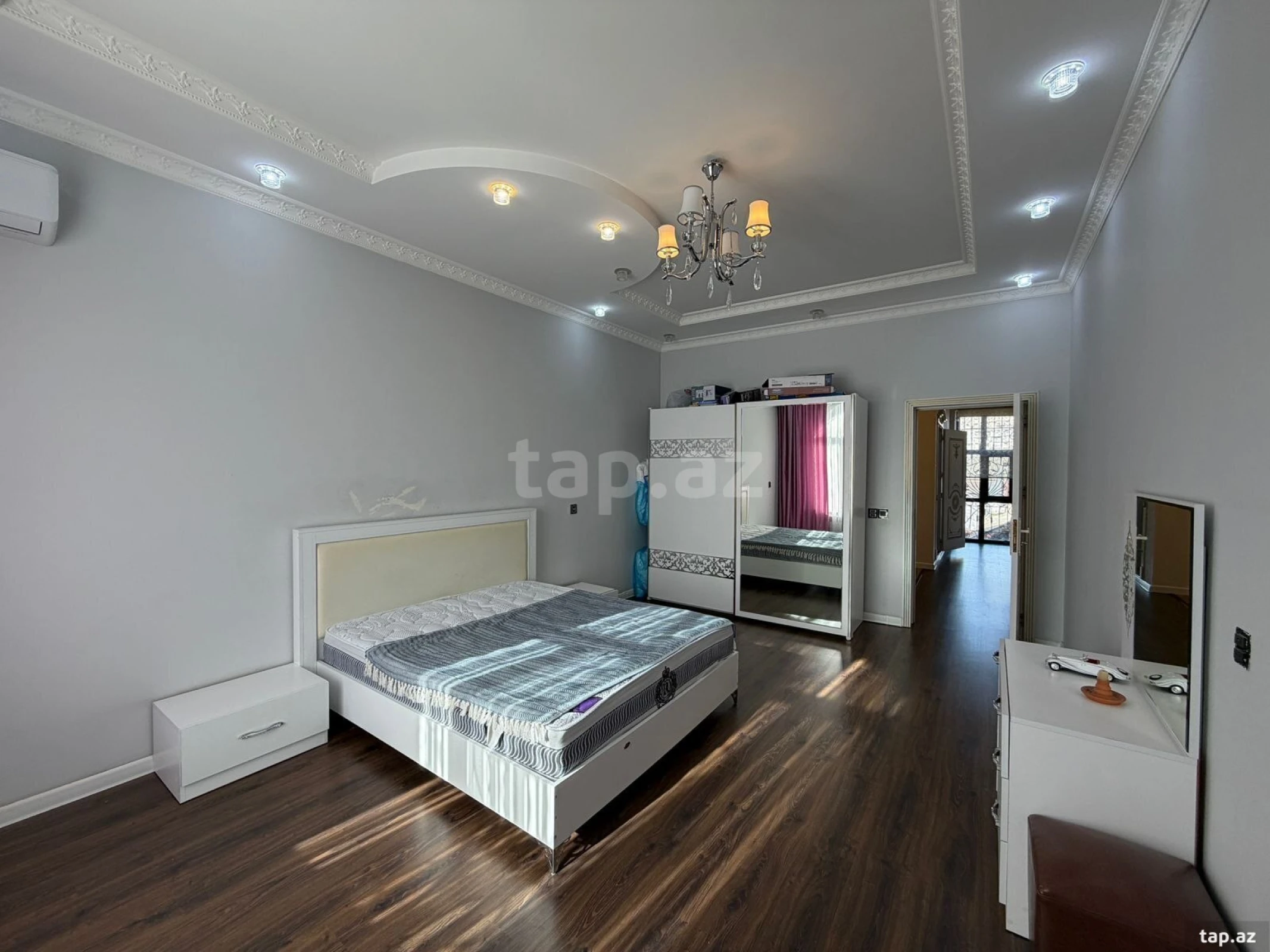 Satılır 4 otaqlı həyət evi