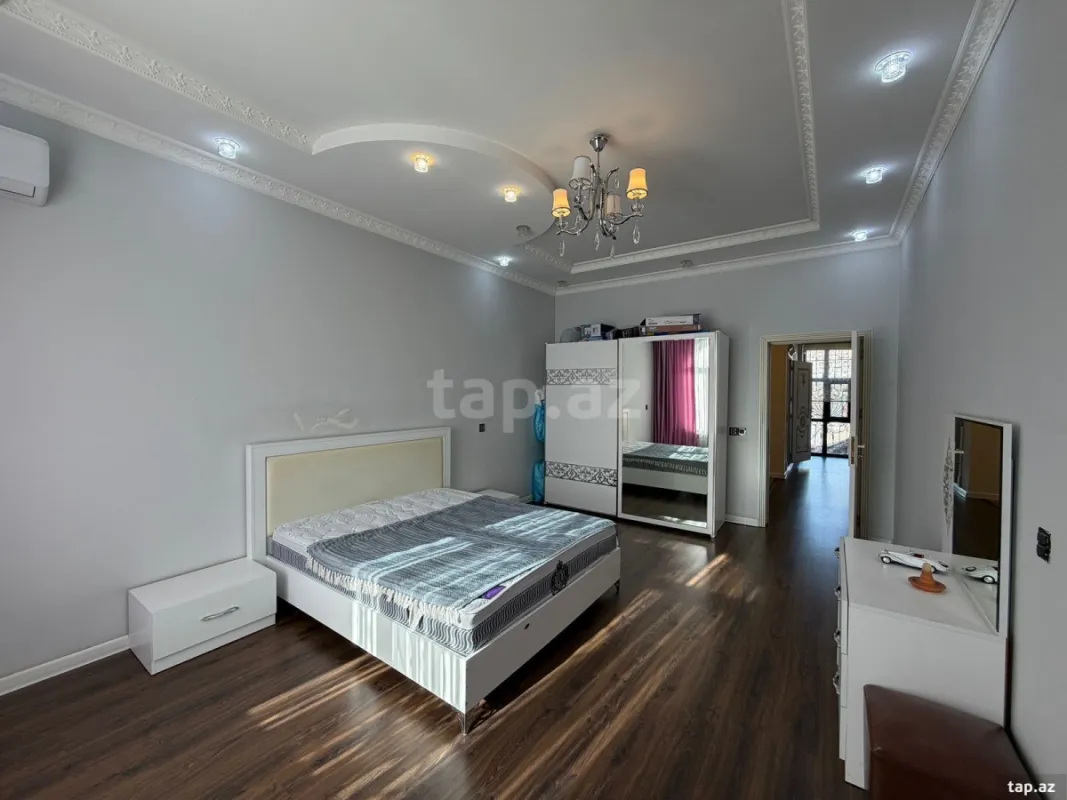 Satılır 4 otaqlı həyət evi