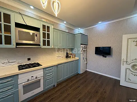 Satılır 4 otaqlı həyət evi