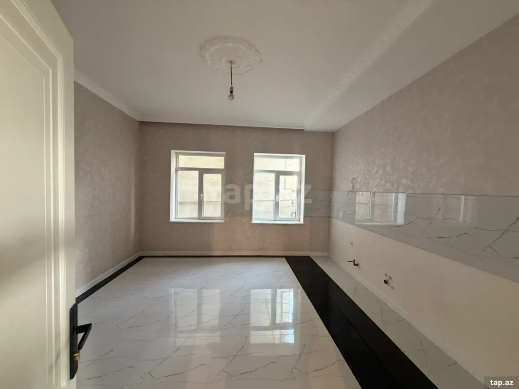 Satılır 7 otaqlı həyət evi