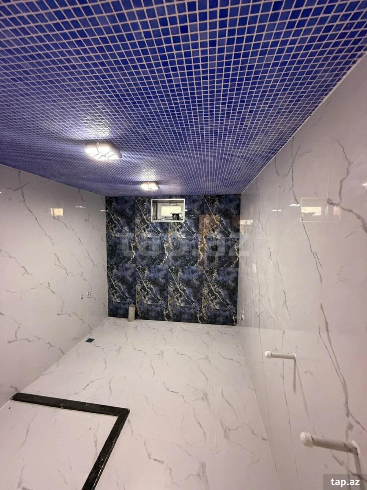 Satılır 7 otaqlı həyət evi