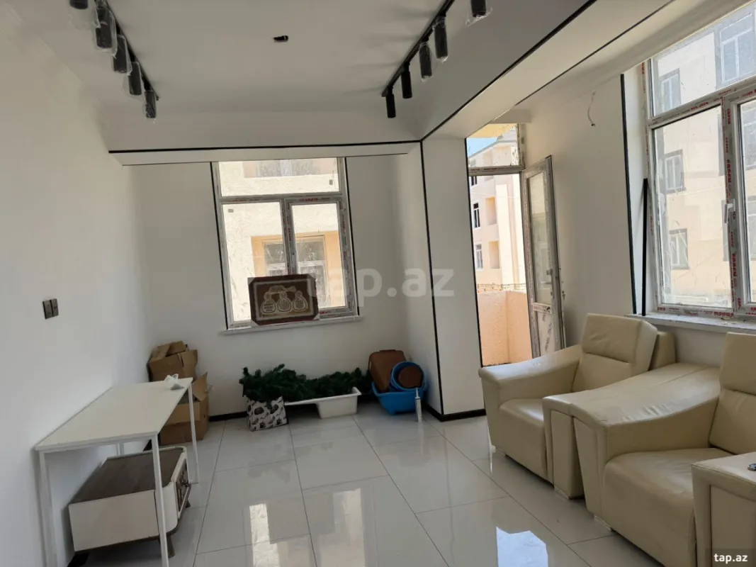 Satılır 2 otaqlı yeni tikili 73 m²