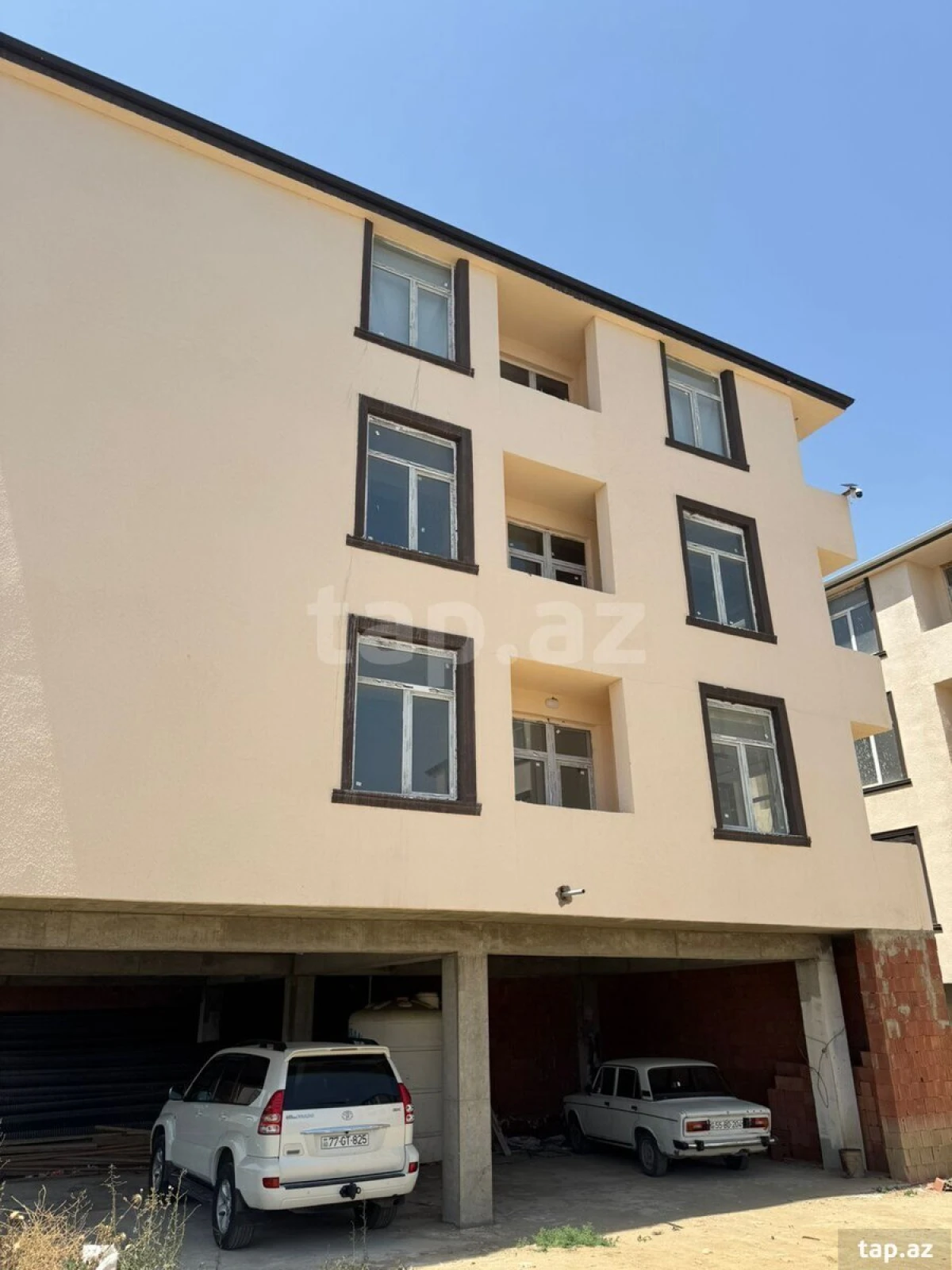 Satılır 2 otaqlı yeni tikili 73 m²