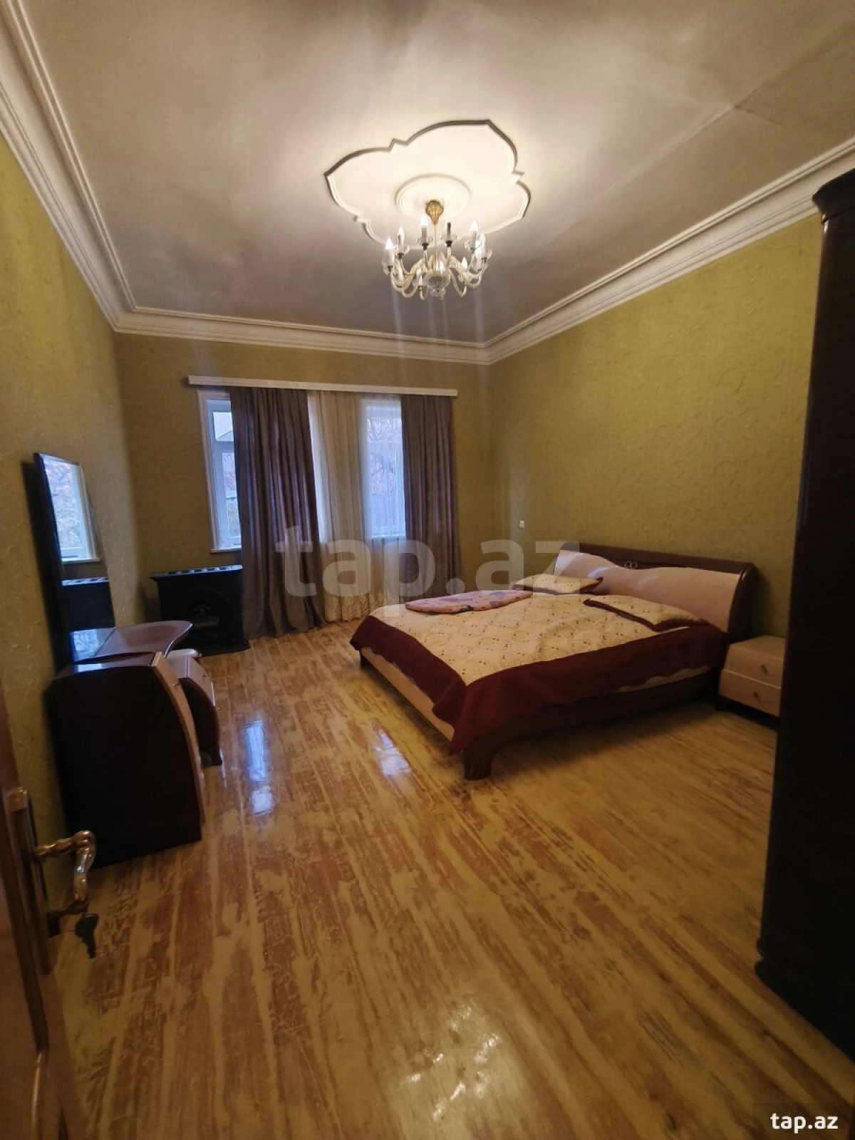 Satılır 3 otaqlı həyət evi