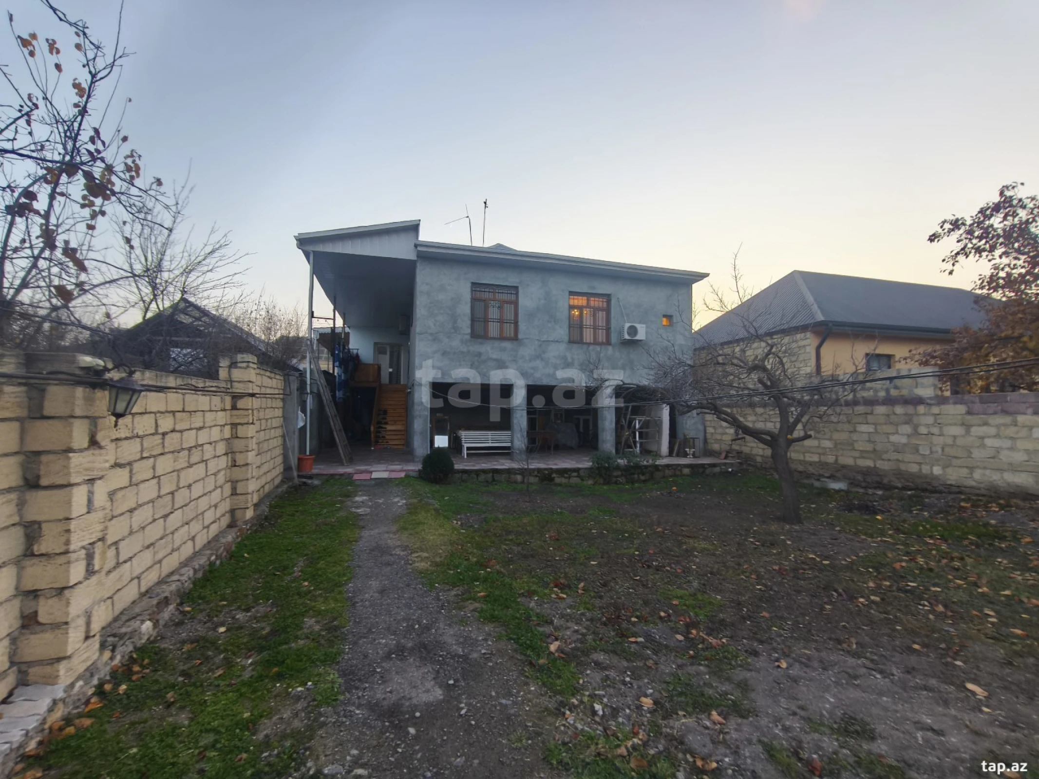 Satılır 3 otaqlı həyət evi