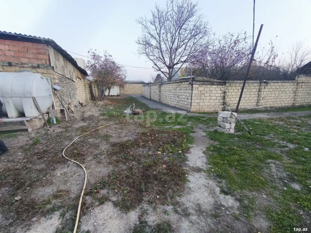 Satılır 3 otaqlı həyət evi