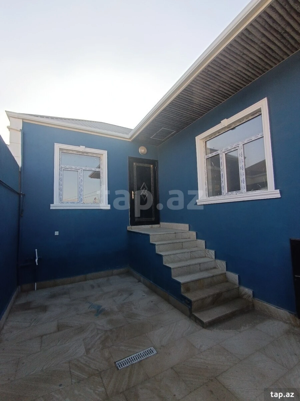 Satılır 3 otaqlı həyət evi