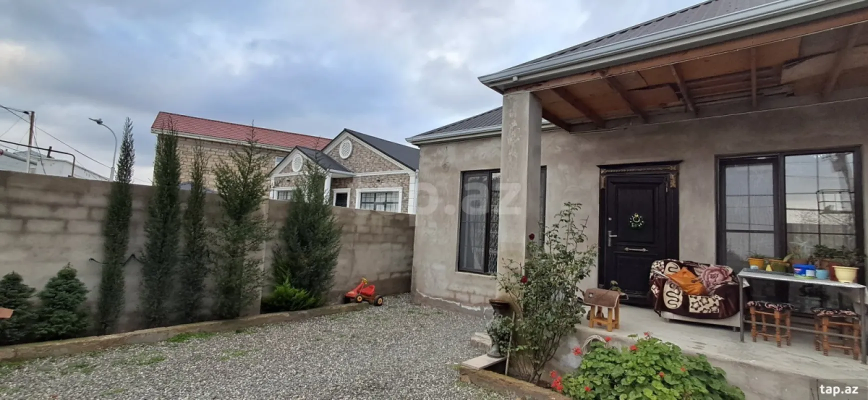 Satılır 3 otaqlı həyət evi