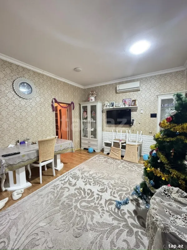 Satılır 4 otaqlı həyət evi