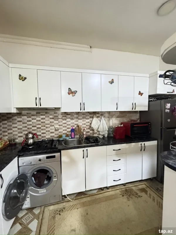 Satılır 4 otaqlı həyət evi