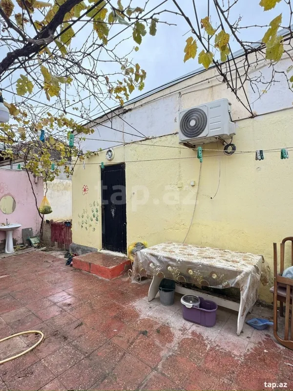 Satılır 4 otaqlı həyət evi