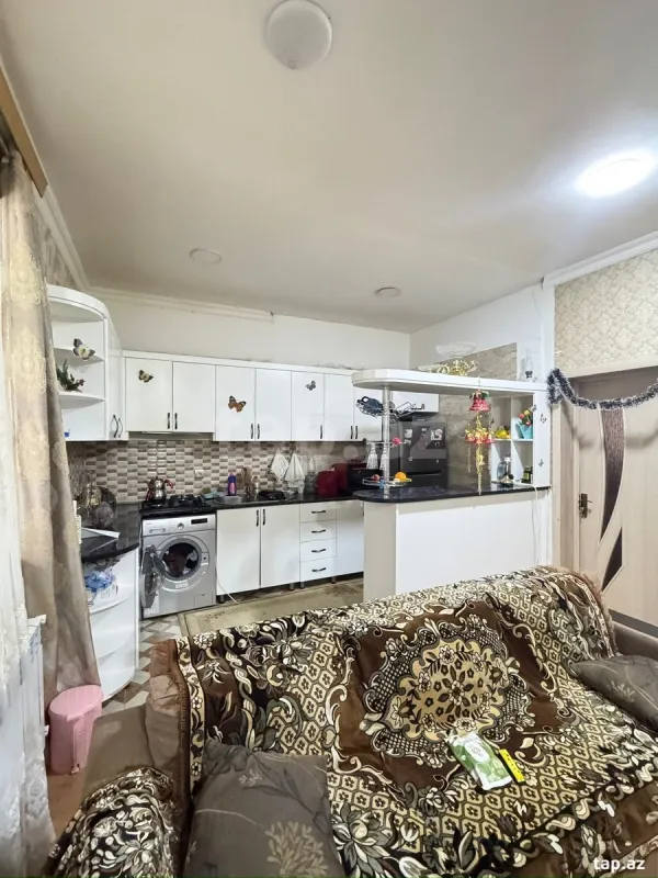 Satılır 4 otaqlı həyət evi