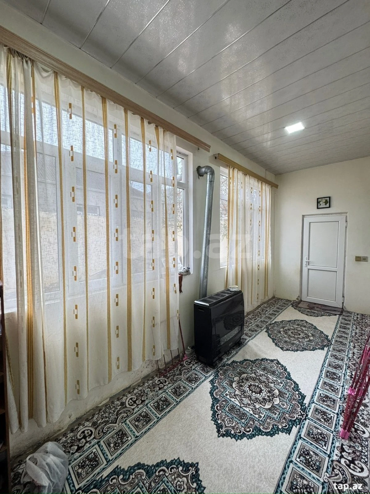 Satılır 4 otaqlı həyət evi