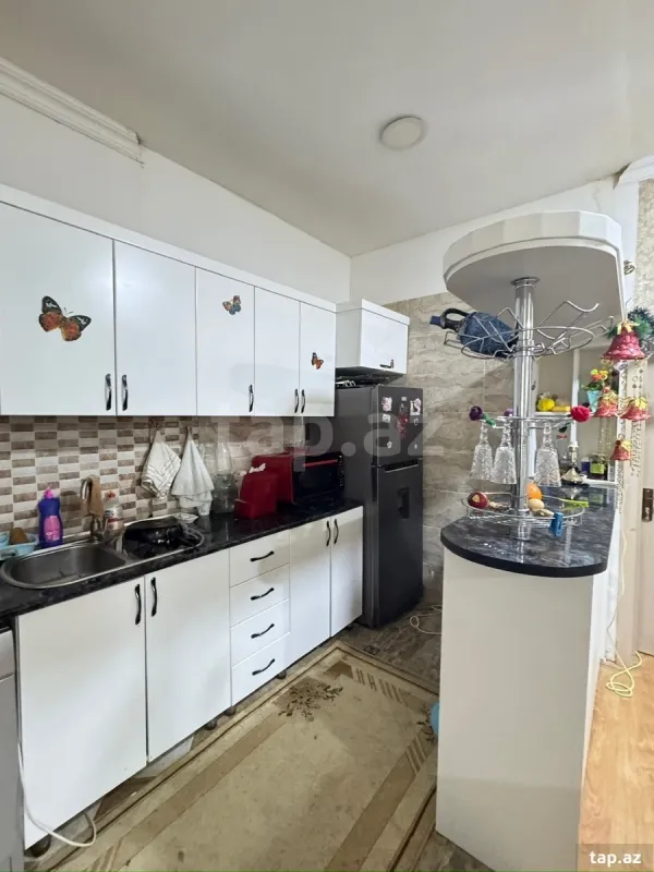 Satılır 4 otaqlı həyət evi