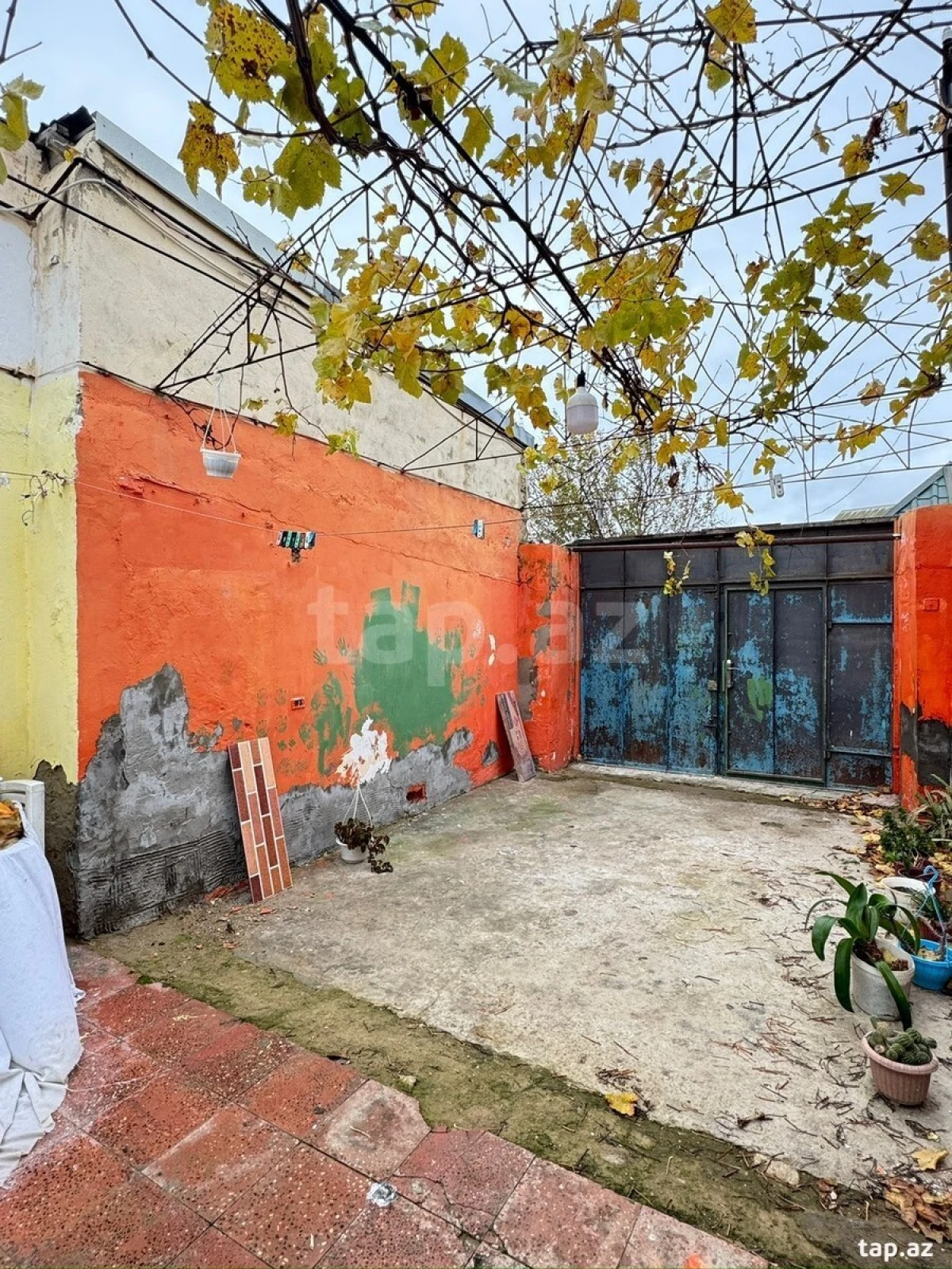 Satılır 4 otaqlı həyət evi