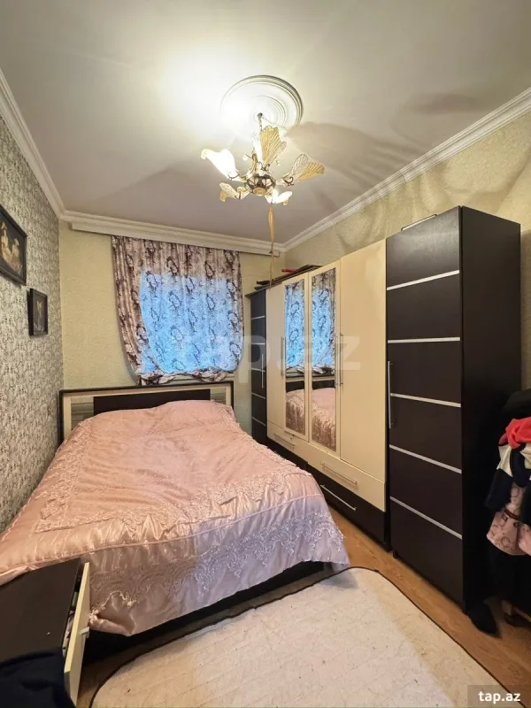 Satılır 4 otaqlı həyət evi