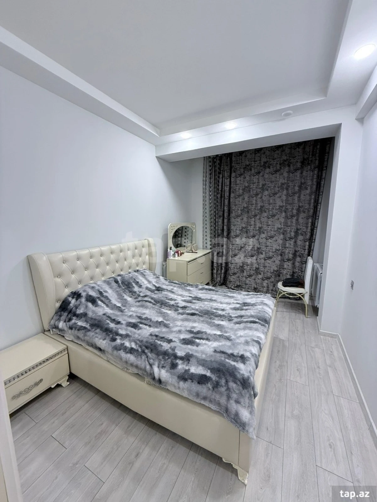 Kirayə verilir 2 otaqlı yeni tikili 52 m²