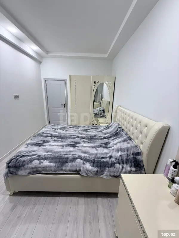 Kirayə verilir 2 otaqlı yeni tikili 52 m²