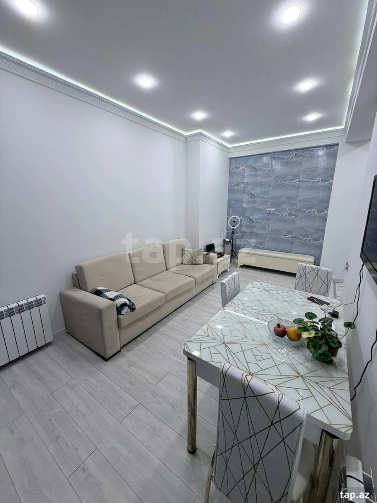 Kirayə verilir 2 otaqlı yeni tikili 52 m²