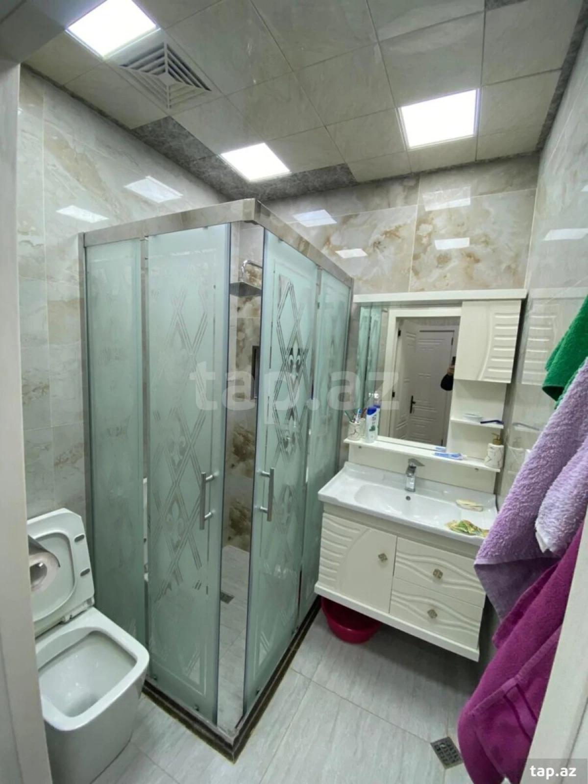 Satılır 3 otaqlı yeni tikili 130 m²