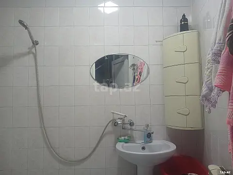 Kirayə verilir 1 otaqlı həyət evi