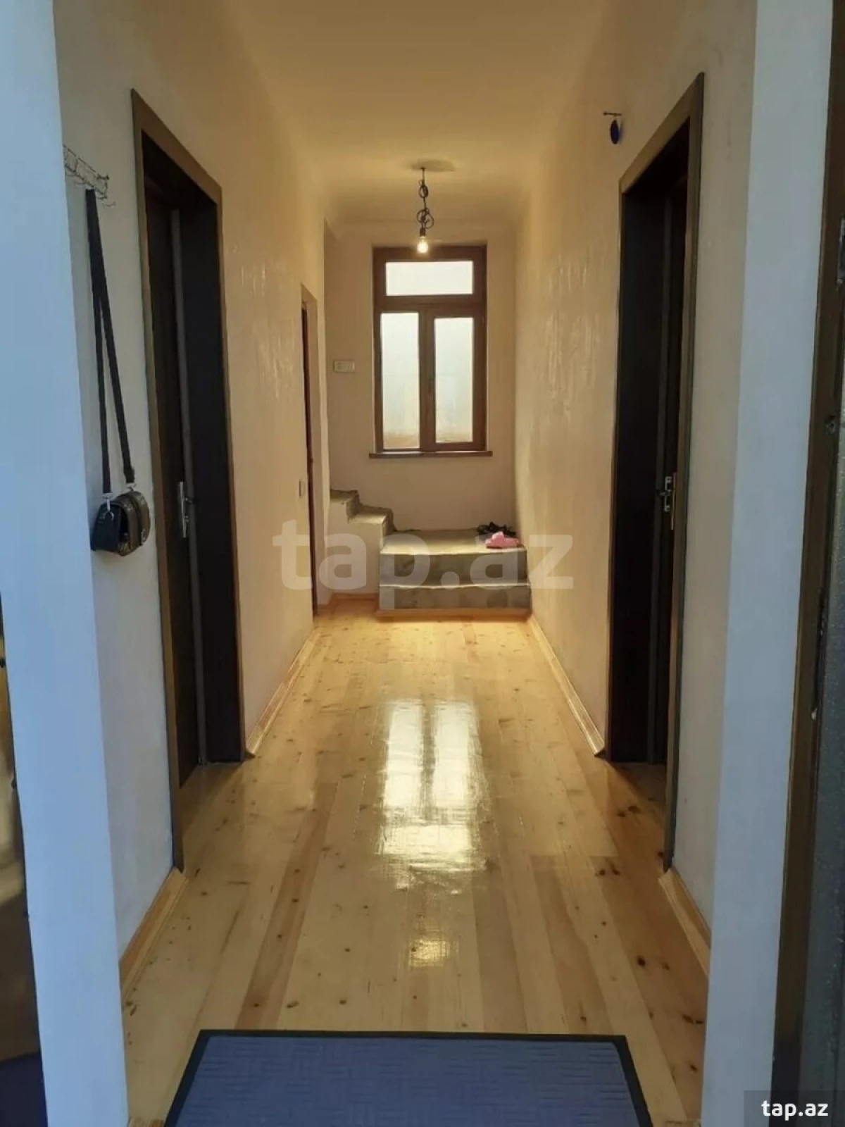 Satılır 4 otaqlı həyət evi