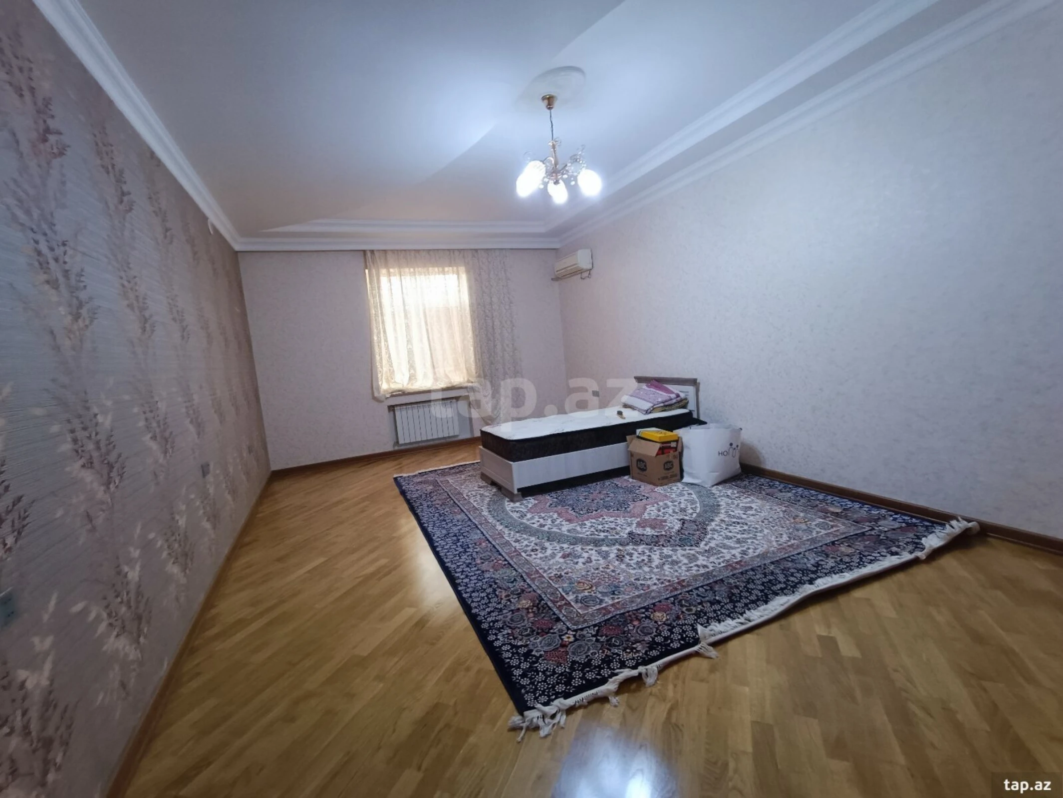 Satılır 7 otaqlı həyət evi