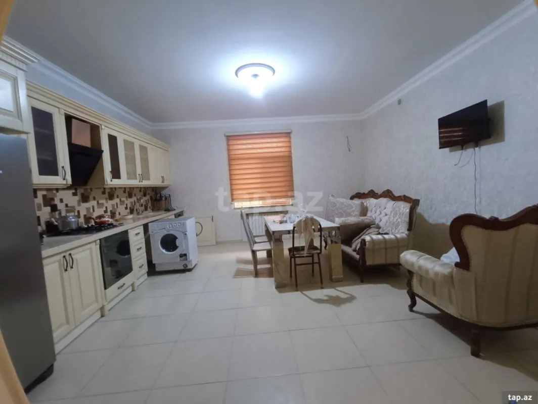 Satılır 7 otaqlı həyət evi