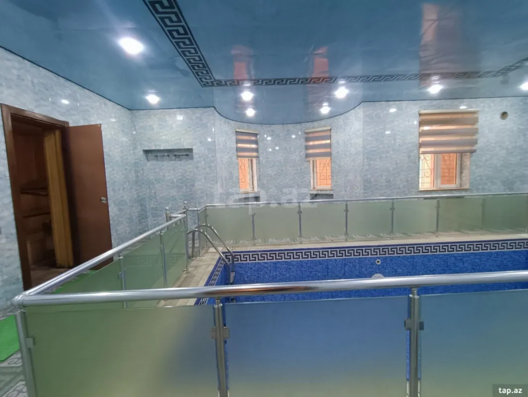 Satılır 7 otaqlı həyət evi