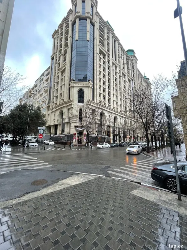 Satılır 2 otaqlı yeni tikili 108 m²