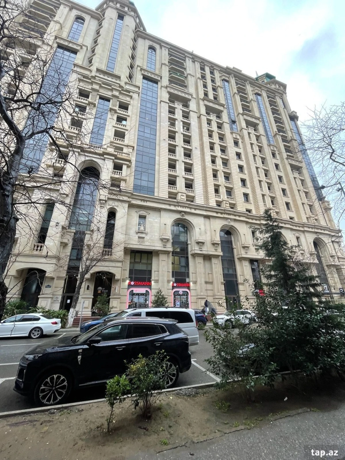 Satılır 2 otaqlı yeni tikili 108 m²