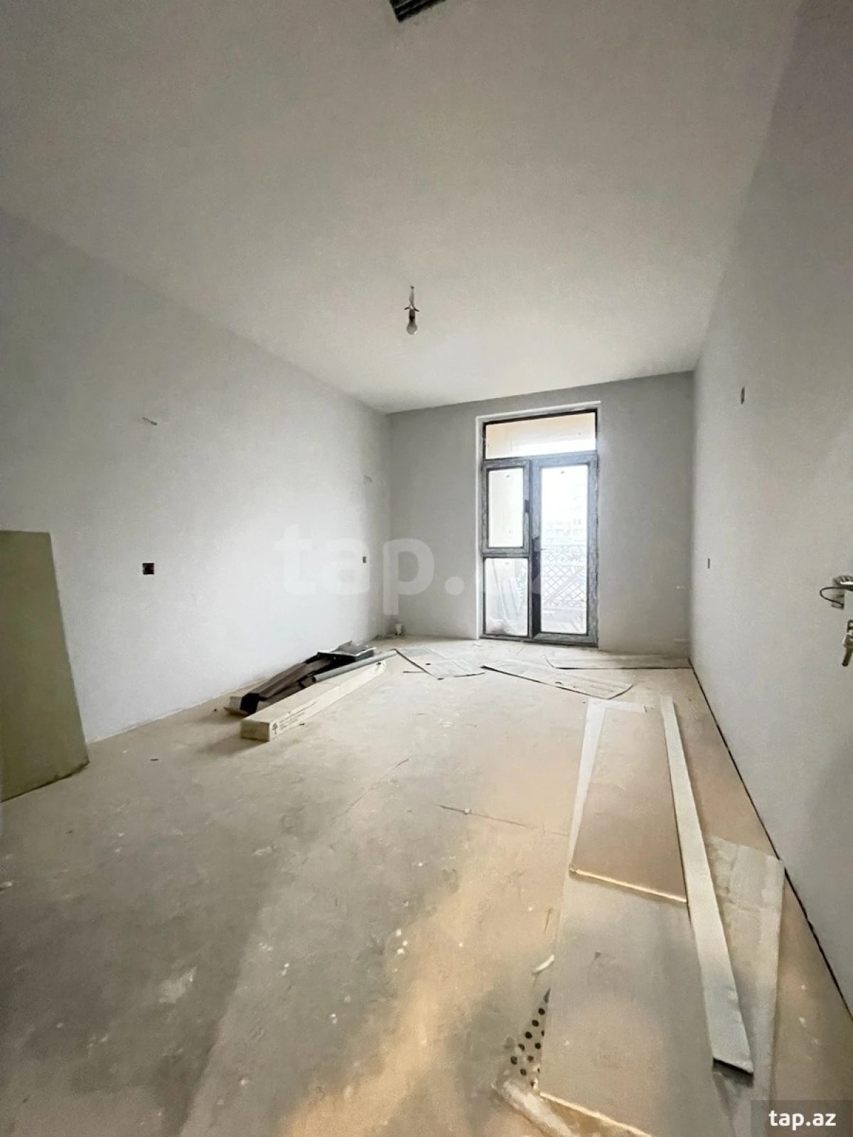 Satılır 2 otaqlı yeni tikili 108 m²
