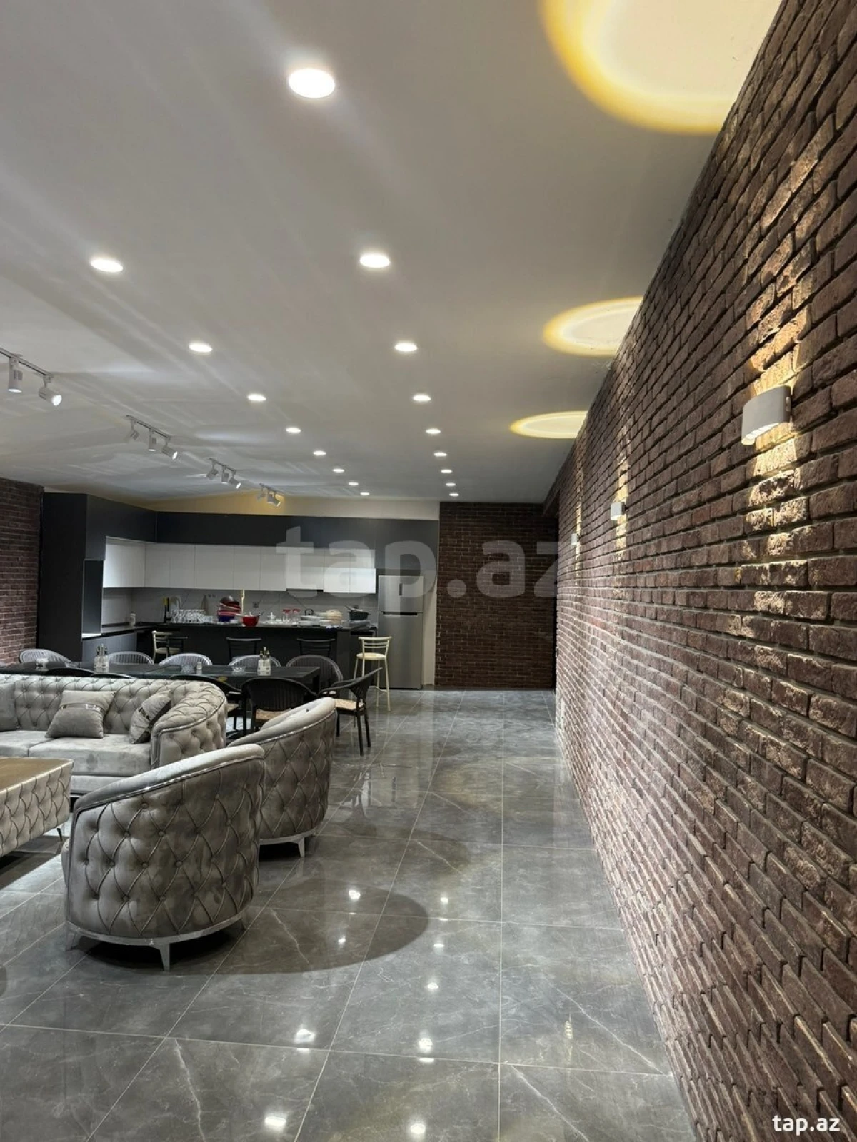 Kirayə verilir 4 otaqlı həyət evi