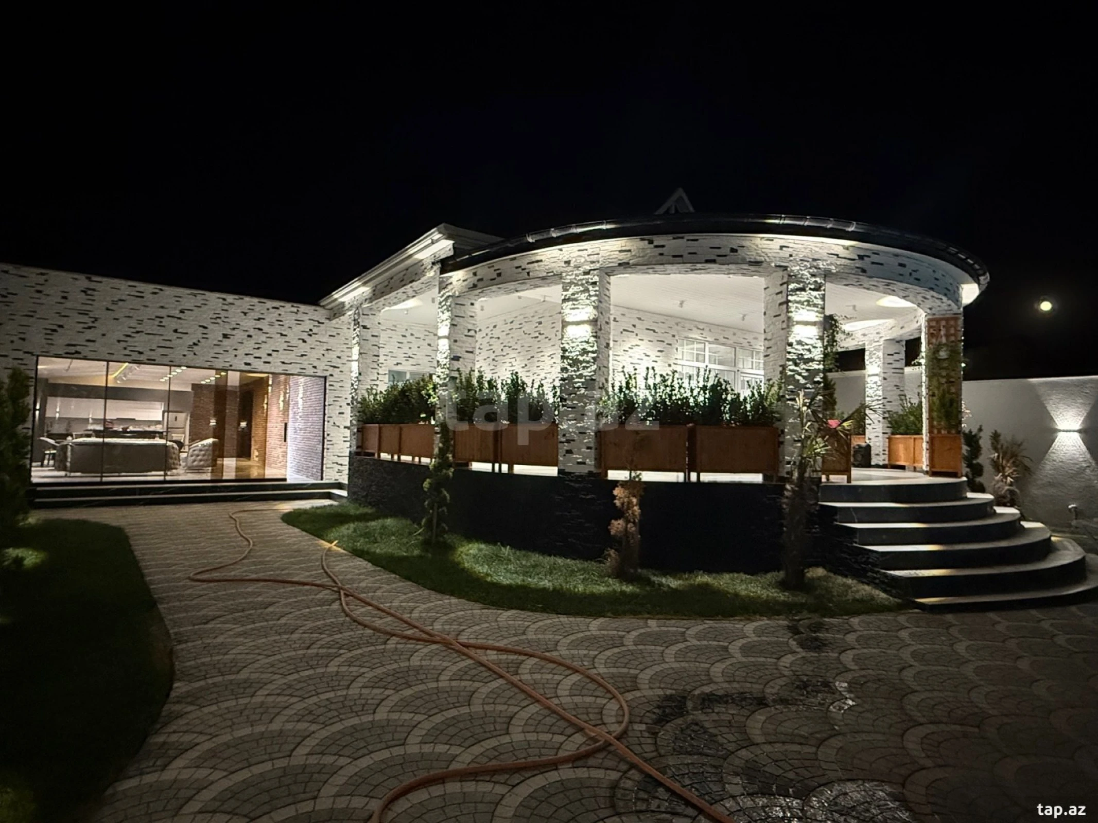 Kirayə verilir 4 otaqlı həyət evi