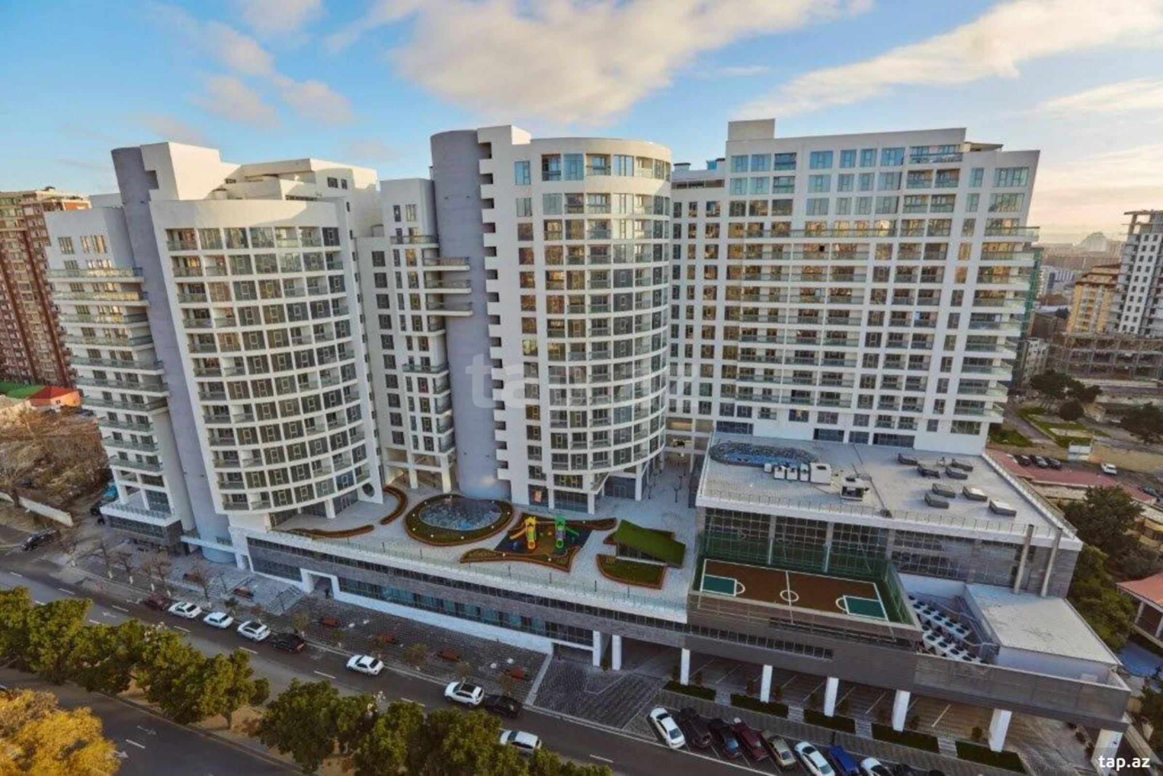 Kirayə verilir 3 otaqlı yeni tikili 120 m²