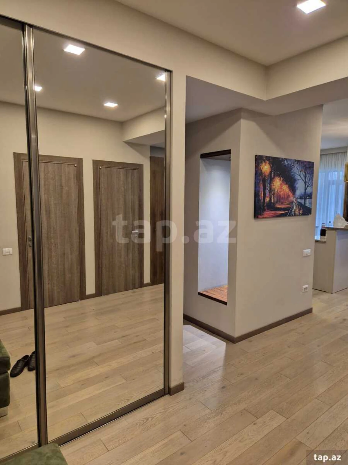 Kirayə verilir 3 otaqlı yeni tikili 120 m²