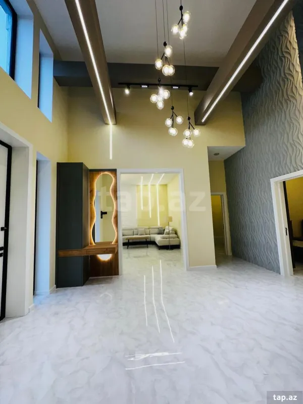 Satılır 4 otaqlı həyət evi