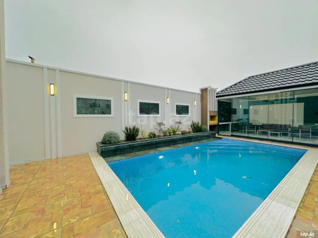 Satılır 4 otaqlı həyət evi