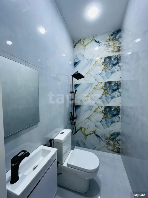 Satılır 4 otaqlı həyət evi