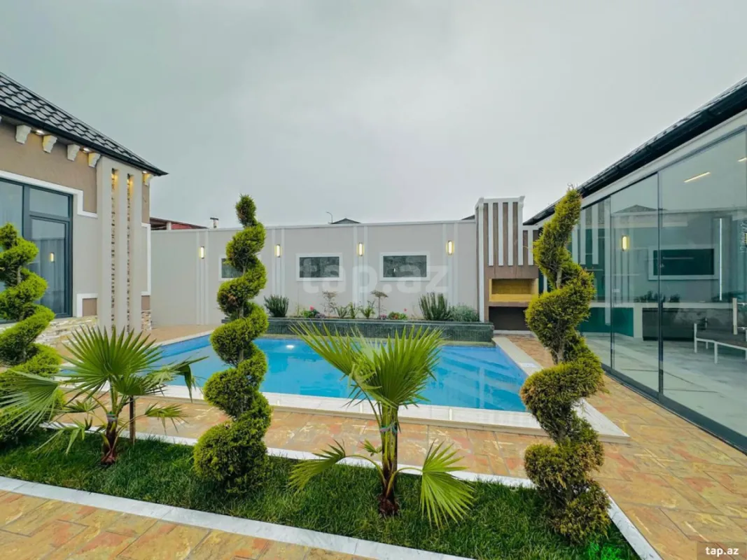 Satılır 4 otaqlı həyət evi