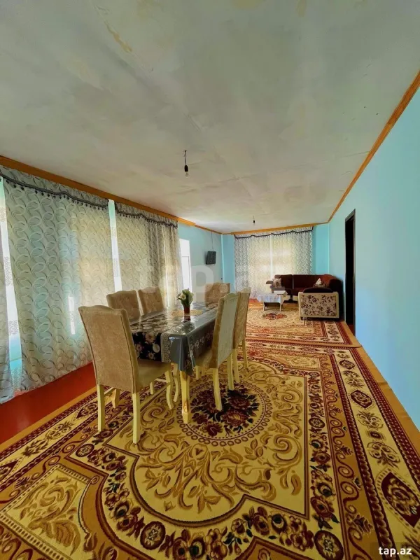 Kirayə verilir 4 otaqlı həyət evi